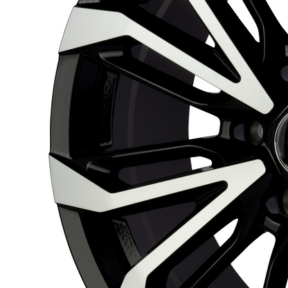Riot 18x8 5x114.3, Black/Machined Wheel